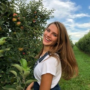 Meet your Posher, Erin